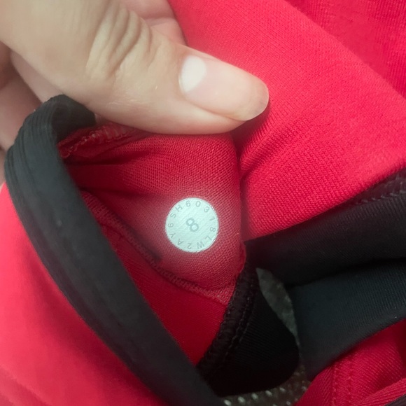 Lululemon Forget The Rest bra 8 in Flamenco Red - Picture 9 of 9